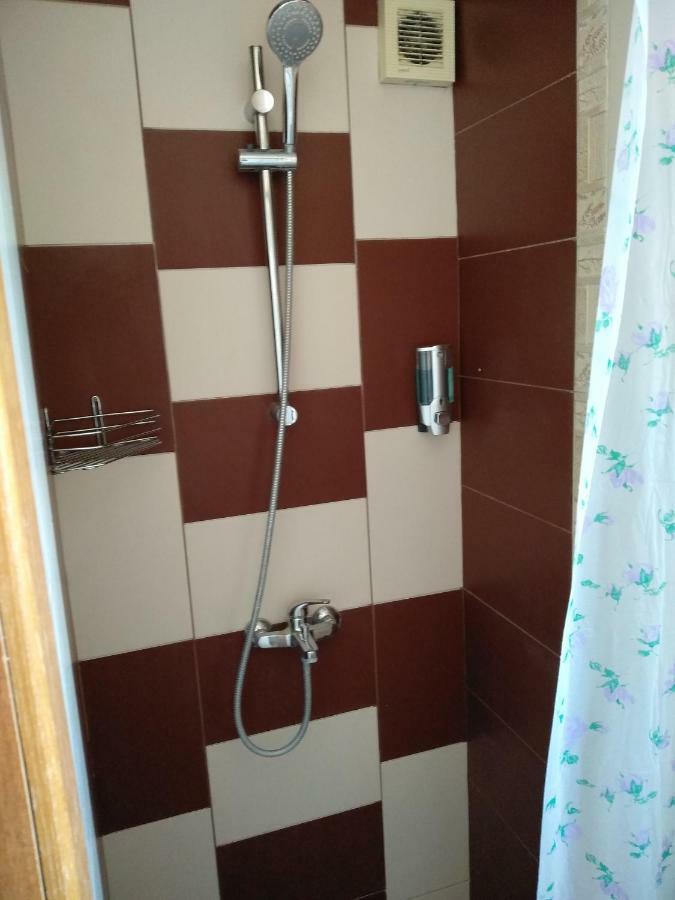 Apartment Penyrent Warna